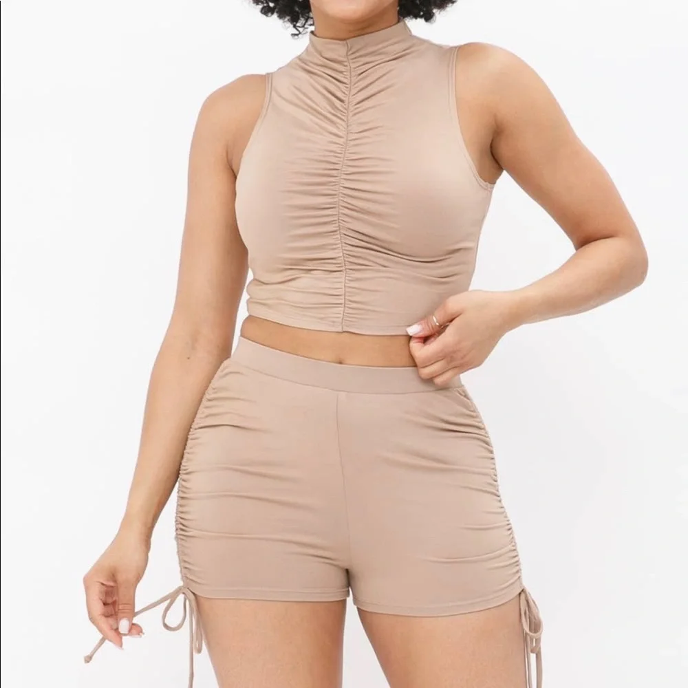 •A Sure Thing• Two Piece Shirring Short Set - Picture 2 of 5